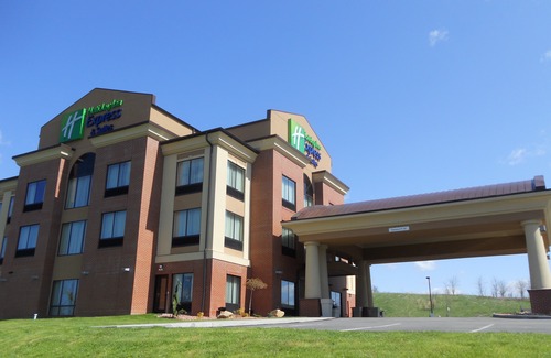 Grapeville Hotel | Holiday Inn Express Greensburg, an Ihg Hotel