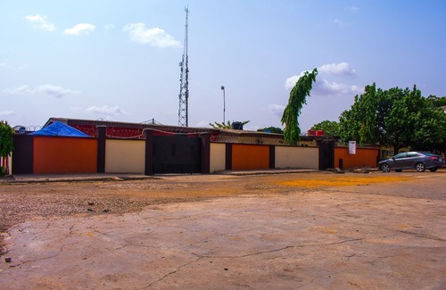 Ojodu Hotel | Esporta Suites (Agindingbi)