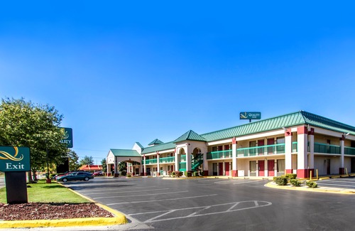 Oak Grove Hotel | Quality Inn Fort Campbell