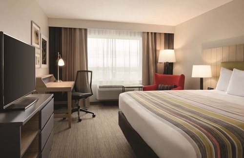 Fort Atkinson Hotel | Country Inn & Suites by Radisson, Ft. Atkinson, WI