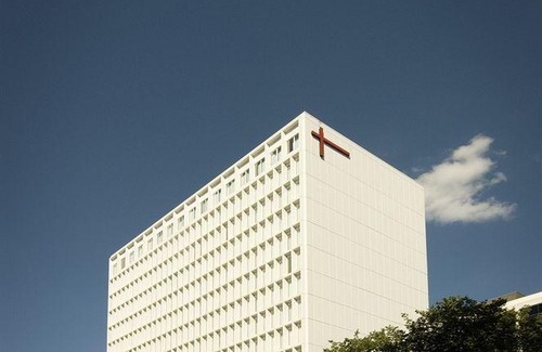 Downtown Edmonton Hotel | Matrix Hotel