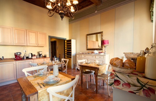 Lucca Historical Center Hotel | B&B Corte Toro