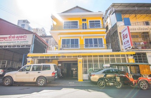 Prampir Makara Hotel | Kim Guesthouse