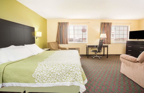 Lexington Hotel | Days Inn by Wyndham Lexington NE