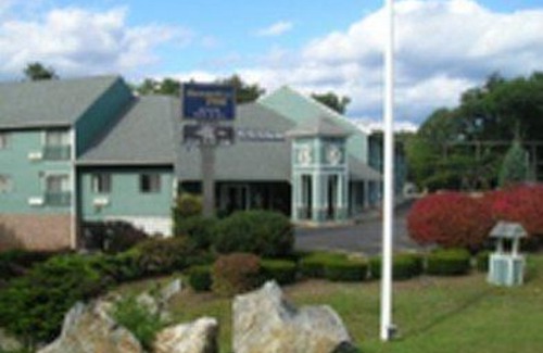 Seabrook Hotel | Best Western Hampshire Inn