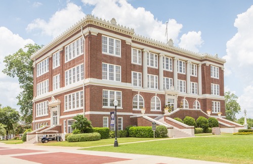 Marshall Hotel | Days Inn & Suites by Wyndham Marshall
