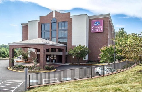 Dale City Hotel | Comfort Suites Near Potomac Mills