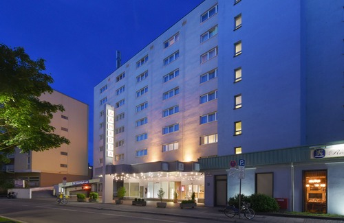 Schwere-Reiter-Straße Hotel | Hotel Vitalis by AMEDIA