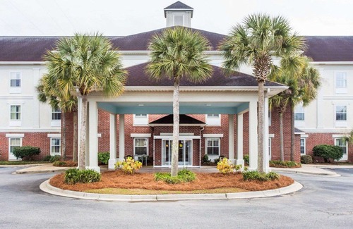 Charleston Hotel | Comfort Inn & Suites Patriots Point