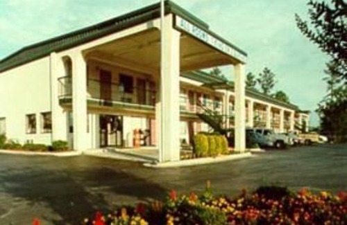 Macon Hotel | Days Inn by Wyndham Macon I-475
