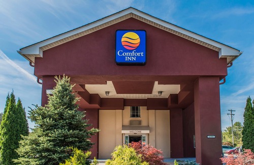 Rostraver Hotel | Comfort Inn Belle Vernon
