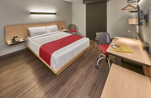 Guadalupe Hotel | City Express Monterrey Lindavista