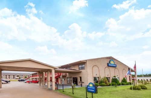 Canton Hotel | Days Inn by Wyndham Canton