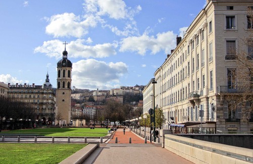Perrache Hotel | Ibis Styles Lyon Centre Confluence