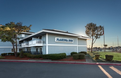 San Leandro Hotel | The Marina Inn on San Francisco Bay