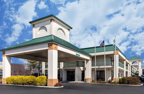 Lebanon Hotel | Quality Inn Lebanon
