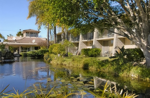 Santa Barbara Hotel | Ramada by Wyndham Santa Barbara