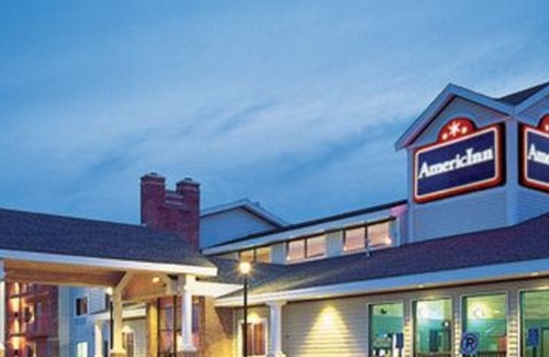 Chanhassen Hotel | AmericInn by Wyndham Chanhassen
