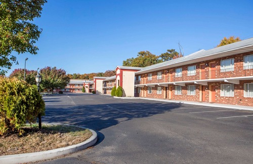 Millville Hotel | Quality Inn & Suites Millville – Vineland