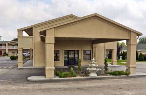 Big Rapids Hotel | Quality Inn & Suites Big Rapids