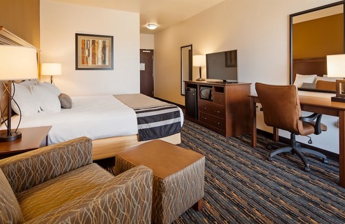 Casper Hotel | Best Western Plus Casper Inn & Suites