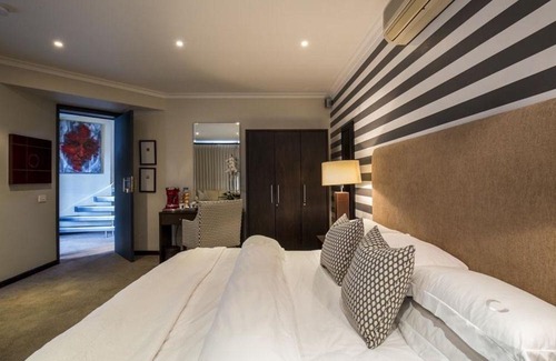 Sea Point Hotel | O on Kloof Boutique Hotel