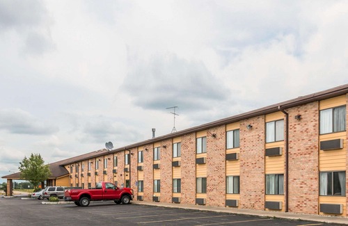 Coopersville Hotel | Rodeway Inn Coopersville