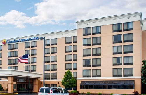 Watertown Hotel | Comfort Inn & Suites Watertown