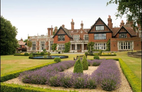 New Forest District Hotel | Macdonald Elmers Court Hotel