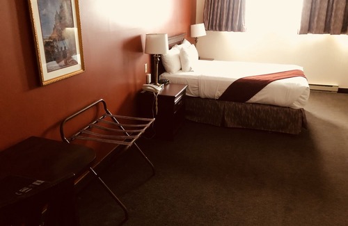 District Saint - Raymond - Vanier Hotel | Ramada Plaza by Wyndham Gatineau/Manoir du Casino