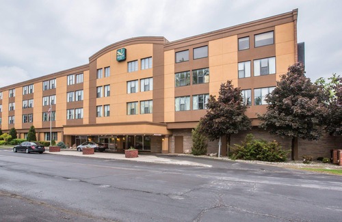 Massena Hotel | Quality Inn Massena