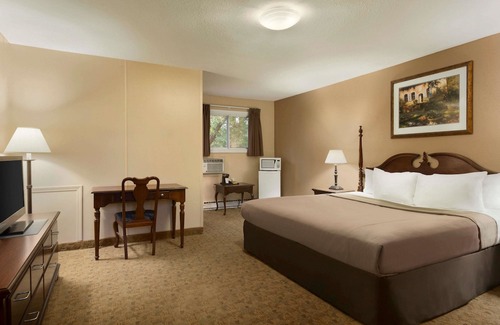 Kenora Hotel | Travelodge by Wyndham Kenora