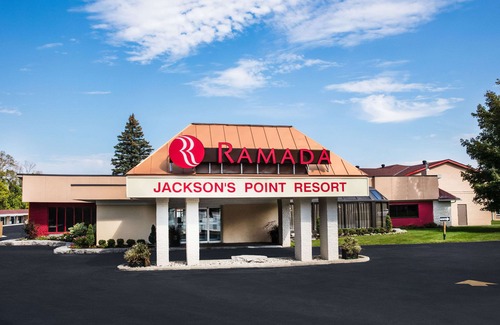 Georgina Hotel | Ramada by Wyndham Jacksons Point
