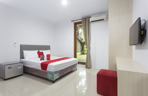 Cilandak Hotel | RedDoorz Plus Near Cilandak Town Square 2