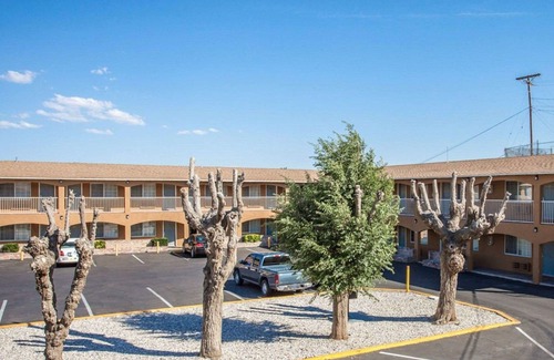 Barstow Hotel | Econo Lodge on Historic Route 66
