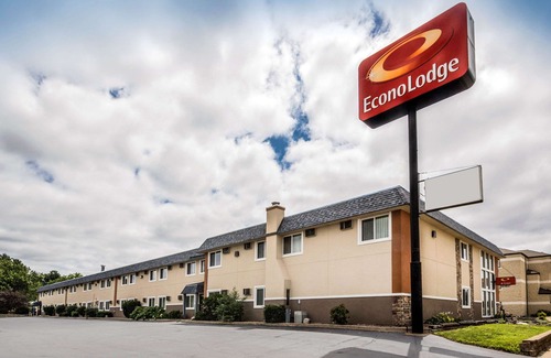 La Crosse Hotel | Econo Lodge La Crosse