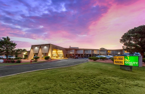 Page Hotel | Quality Inn View of Lake Powell - Page