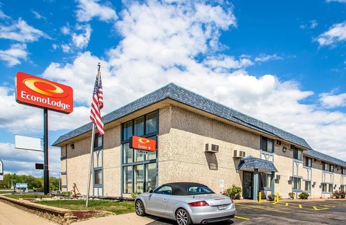 La Crosse Hotel | Econo Lodge La Crosse