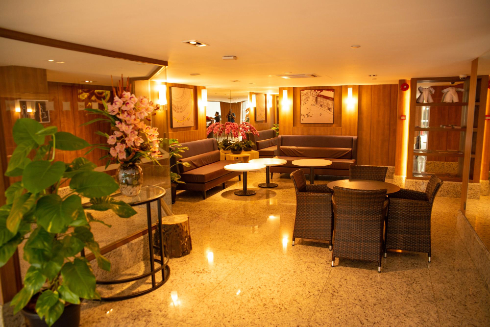 Palm Cove Hotel | ​Imagine Drift Palm Cove