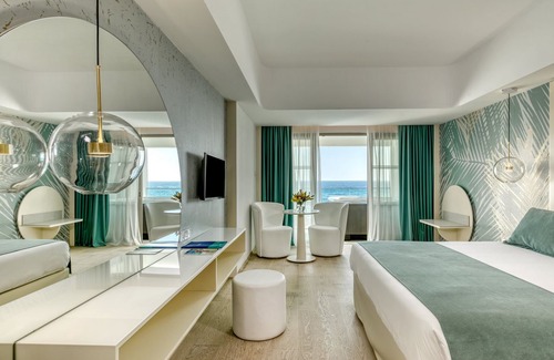 Geroskipou Hotel | The Ivi Mare - Designed for Adults