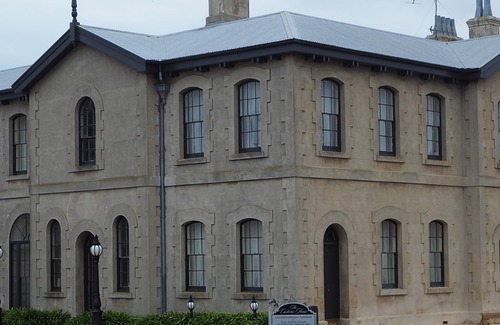 Port Macdonnell Hotel | The Customs House B&B