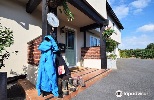 Lympstone Hotel | The Old Dairy B&B