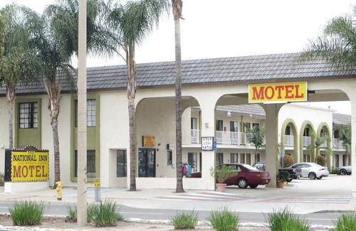 Garden Grove Hotel | National Inn Garden Grove