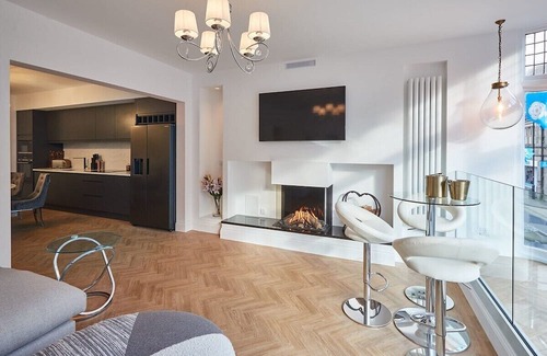 Harrogate City Centre Apartment | Host & Stay | Oxford House