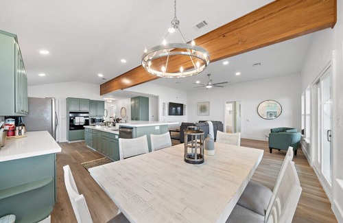 San Leon House | Far Far A-Bay by BeachBox Bayfront Home!