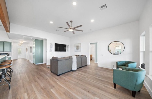 San Leon House | Far Far A-Bay by BeachBox Bayfront Home!