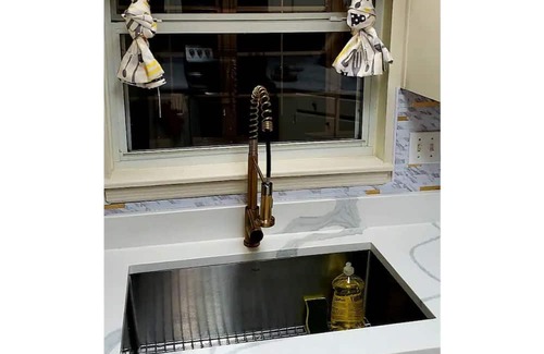 Candler House | Eclectic Ranch Style Home - Sleeps 12