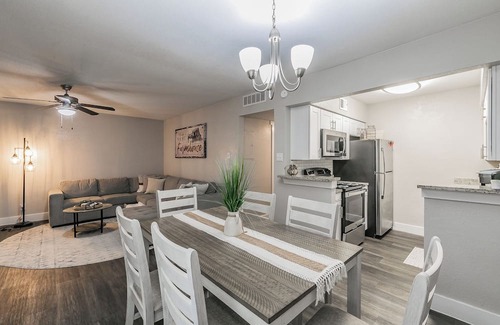 Arlington Apartment | Cozy 2BR Farmhouse Apt - Sleeps 8 - FREE Parking!