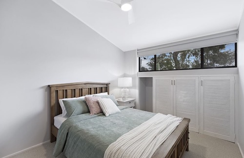 Shelly Beach House | Beautifully Renovated Beach Cottage Backing Onto Shelly Beach Golf Course