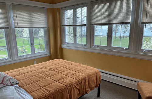 Athol Springs Bed & Breakfast | 7 GUEST ROOMS - SUNCLIFF FAMILY SUITE ON LAKE ERIE!! Football & Family Fun!